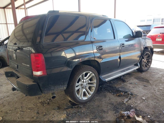 46060811 :رقم المزاد ، 1GYEC63N56R155634 vin ، 2006 Cadillac Escalade Standard مزاد بيع