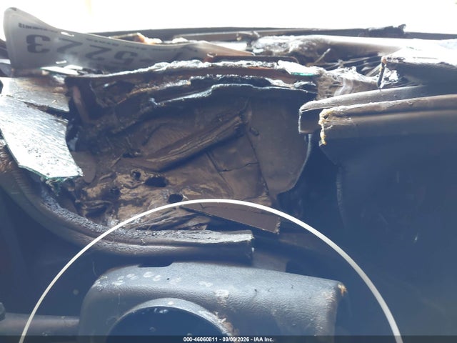 46060811 :رقم المزاد ، 1GYEC63N56R155634 vin ، 2006 Cadillac Escalade Standard مزاد بيع