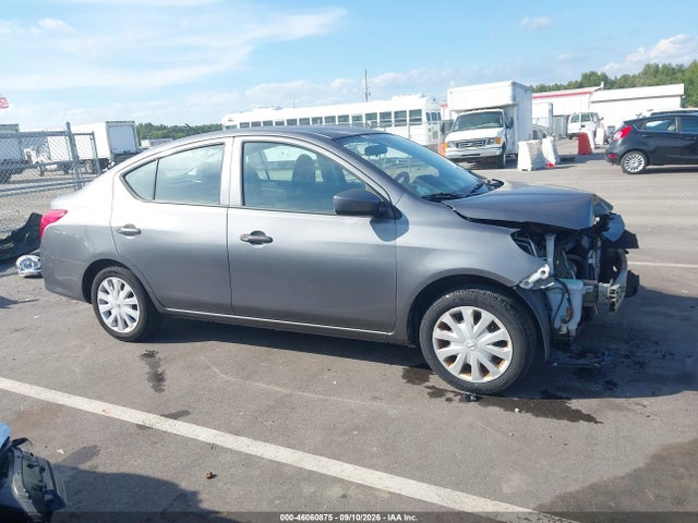 2016 Nissan Versa 1.6 S მანქანა იყიდება აუქციონზე, vin: 3N1CN7AP5GL883211, აუქციონის ნომერი: 46060875