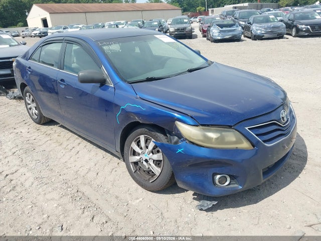 46060900 :رقم المزاد ، 4T1BF3EK3BU717678 vin ، 2011 Toyota Camry Le مزاد بيع