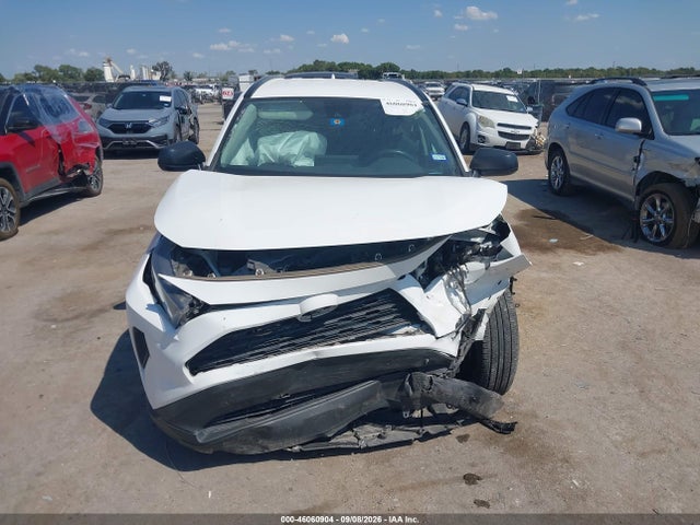 Продаж на аукціоні авто 2021 Toyota Rav4 Le, vin: 2T3H1RFV4MC101570, номер лоту: 46060904