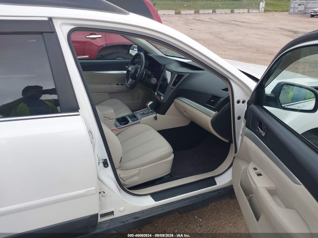 46060924 :رقم المزاد ، 4S4BRBCC6B3328360 vin ، 2011 Subaru Outback 2.5i Premium مزاد بيع