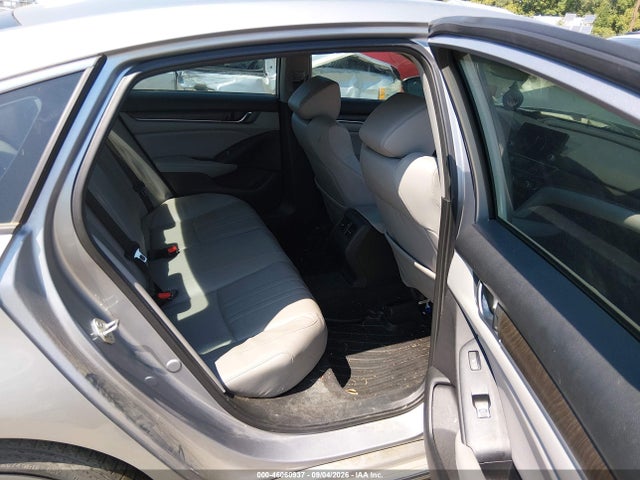 Honda Accord Touring 2018 1HGCV1F91JA072428 Image 8