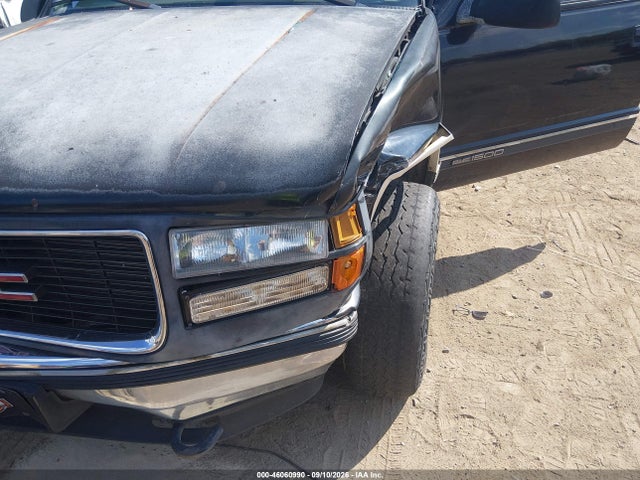 46060990 :رقم المزاد ، 1GKEK13R6XJ772530 vin ، 1999 Gmc Yukon Slt Cmi مزاد بيع