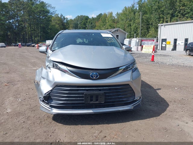 Продажа на аукционе авто 2021 Toyota Sienna Xle, vin: 5TDYRKEC4MS008242, номер лота: 46061002