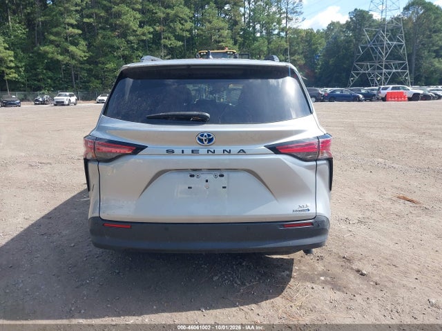 Продажа на аукционе авто 2021 Toyota Sienna Xle, vin: 5TDYRKEC4MS008242, номер лота: 46061002