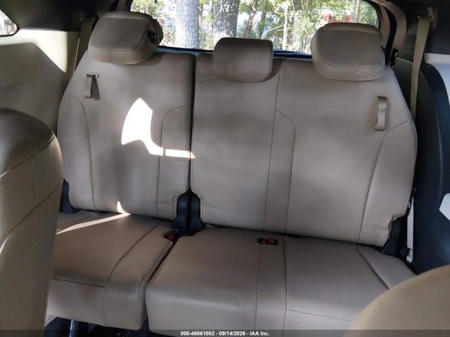 Продажа на аукционе авто 2021 Toyota Sienna Xle, vin: 5TDYRKEC4MS008242, номер лота: 46061002