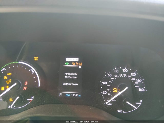 Продажа на аукционе авто 2021 Toyota Sienna Xle, vin: 5TDYRKEC4MS008242, номер лота: 46061002
