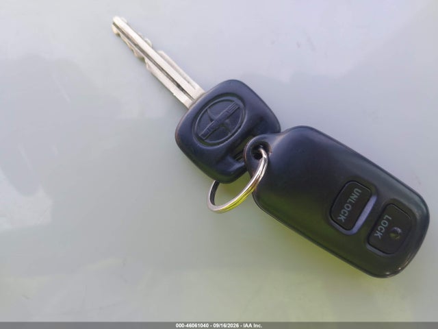46061040 :رقم المزاد ، JTLKT324064113891 vin ، 2006 Scion Xb مزاد بيع