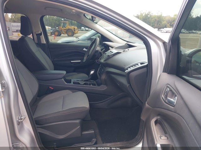 Продажа на аукционе авто 2018 Ford Escape Se, vin: 1FMCU9GD2JUB39549, номер лота: 46061052