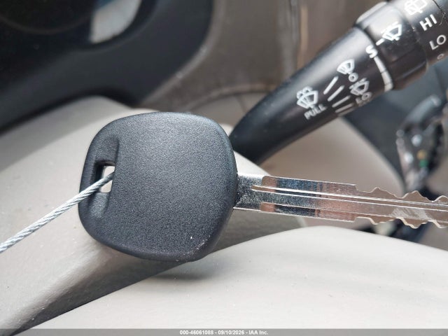 46061088 :رقم المزاد ، 5TDKK4CC2AS327806 vin ، 2010 Toyota Sienna Le مزاد بيع