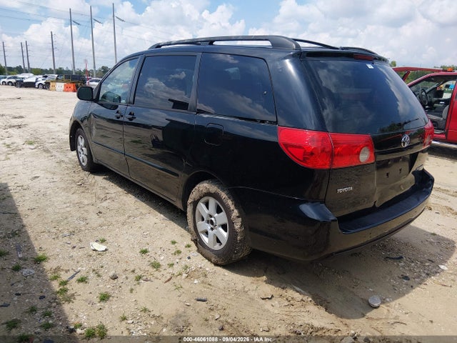 46061088 :رقم المزاد ، 5TDKK4CC2AS327806 vin ، 2010 Toyota Sienna Le مزاد بيع
