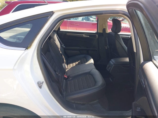 46061128 :رقم المزاد ، 3FA6P0HD1HR335394 vin ، 2017 Ford Fusion Se مزاد بيع