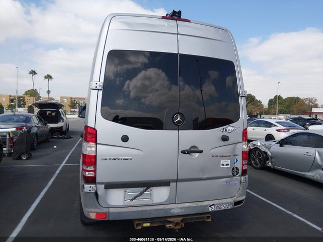 2015 Mercedes-benz Sprinter 2500 Normal Roof მანქანა იყიდება აუქციონზე, vin: WD4PE7CC0FP115783, აუქციონის ნომერი: 46061138