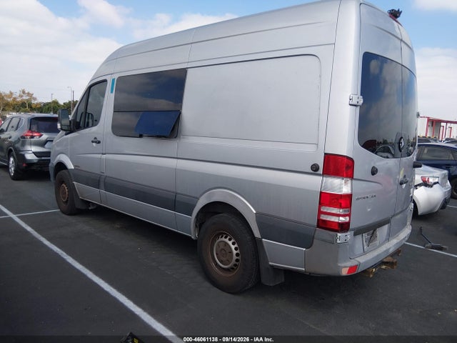2015 Mercedes-benz Sprinter 2500 Normal Roof მანქანა იყიდება აუქციონზე, vin: WD4PE7CC0FP115783, აუქციონის ნომერი: 46061138