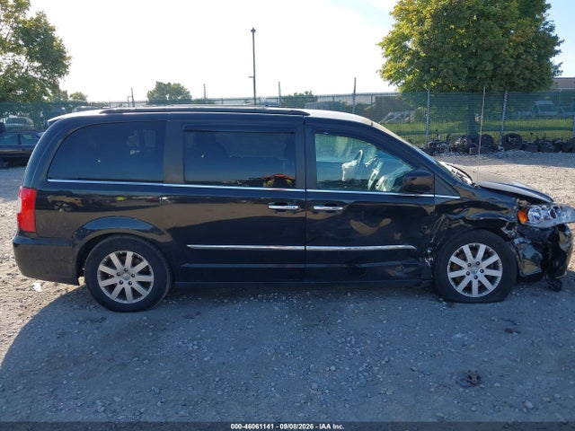 46061141 :رقم المزاد ، 2C4RC1BG6FR619439 vin ، 2015 Chrysler Town & Country Touring مزاد بيع