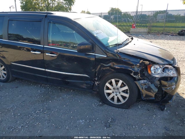 46061141 :رقم المزاد ، 2C4RC1BG6FR619439 vin ، 2015 Chrysler Town & Country Touring مزاد بيع