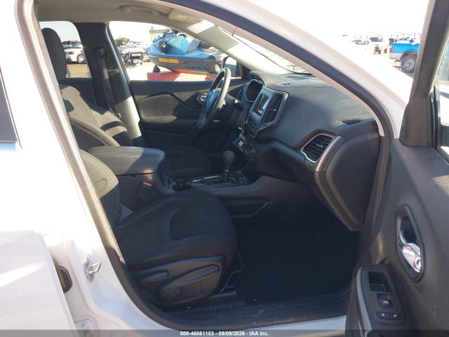 2019 Jeep Cherokee Latitude 4x4 მანქანა იყიდება აუქციონზე, vin: 1C4PJMCB8KD440415, აუქციონის ნომერი: 46061153