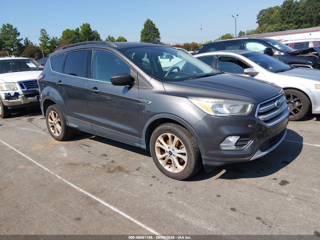 46061186 :رقم المزاد ، 1FMCU0GD5JUA06697 vin ، 2018 Ford Escape Se مزاد بيع
