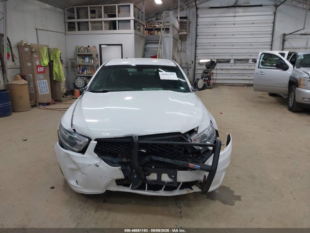 2015 Ford Police Interceptor მანქანა იყიდება აუქციონზე, vin: 1FAHP2MK7FG180704, აუქციონის ნომერი: 46061193