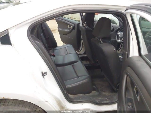 2015 Ford Police Interceptor მანქანა იყიდება აუქციონზე, vin: 1FAHP2MK7FG180704, აუქციონის ნომერი: 46061193