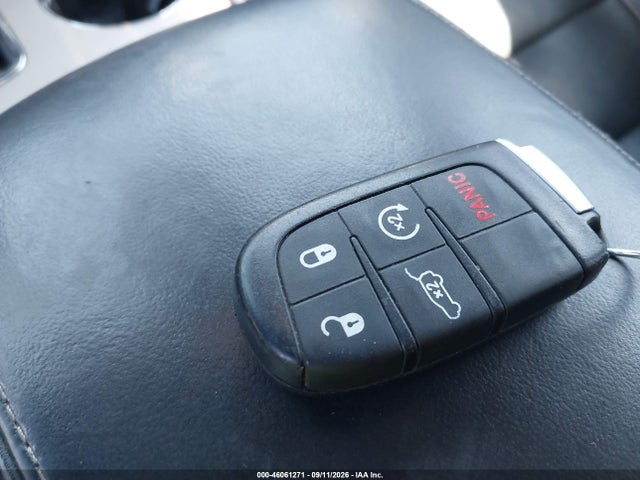 46061271 :رقم المزاد ، 1C4RJFCTXGC345672 vin ، 2016 Jeep Grand Cherokee Overland مزاد بيع