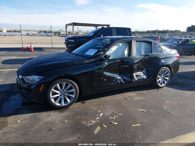 46061280 :رقم المزاد ، WBA8A9C50JAD27795 vin ، 2018 Bmw 320i مزاد بيع