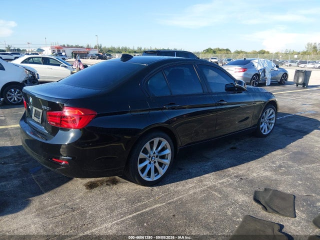 46061280 :رقم المزاد ، WBA8A9C50JAD27795 vin ، 2018 Bmw 320i مزاد بيع