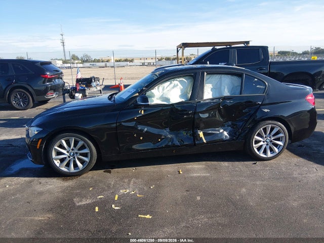 46061280 :رقم المزاد ، WBA8A9C50JAD27795 vin ، 2018 Bmw 320i مزاد بيع
