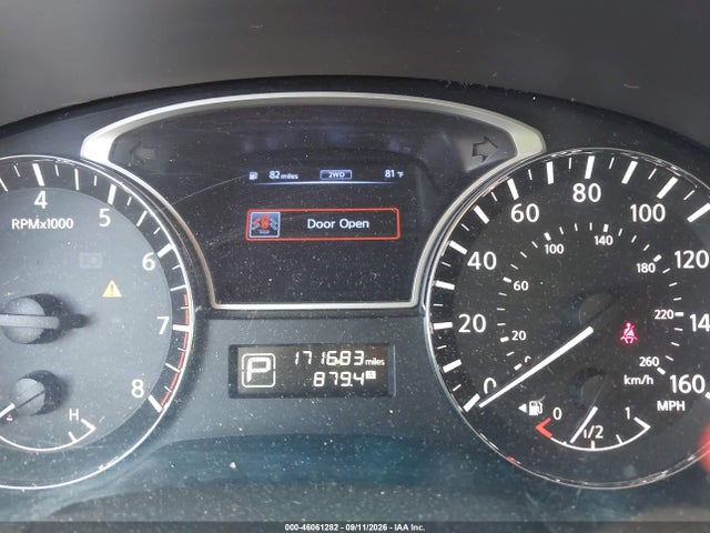 2014 Nissan Pathfinder Sl მანქანა იყიდება აუქციონზე, vin: 5N1AR2MM4EC613923, აუქციონის ნომერი: 46061282