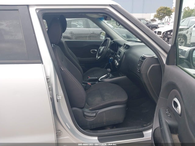 KIA Soul 2015 KNDJN2A2XF7775956 Image 5