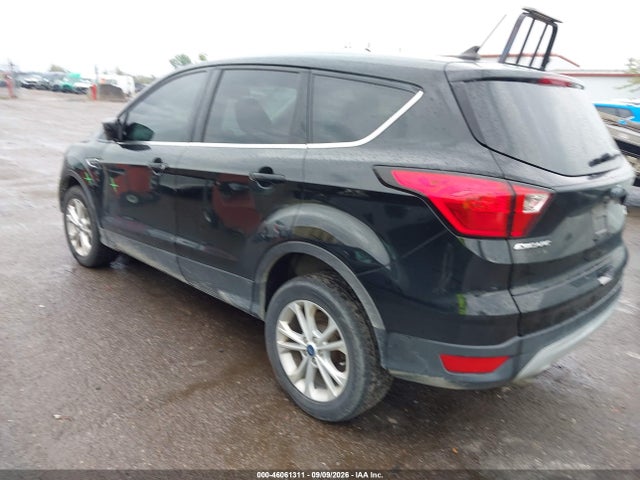 Продажа на аукционе авто 2019 Ford Escape Se, vin: 1FMCU9GD1KUA45826, номер лота: 46061311