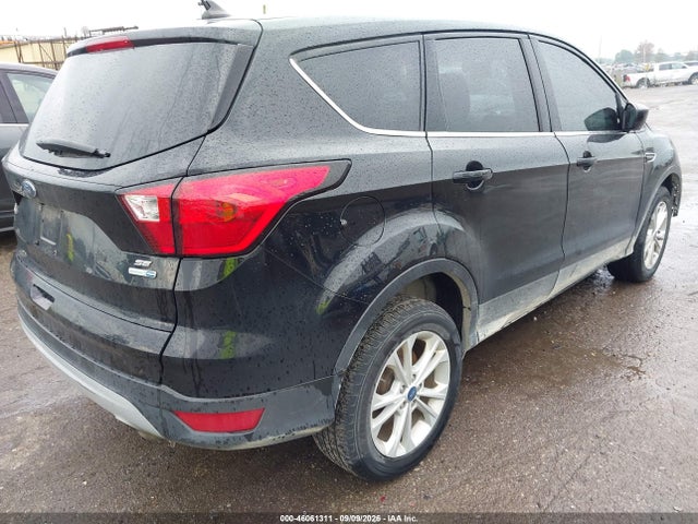 Продажа на аукционе авто 2019 Ford Escape Se, vin: 1FMCU9GD1KUA45826, номер лота: 46061311