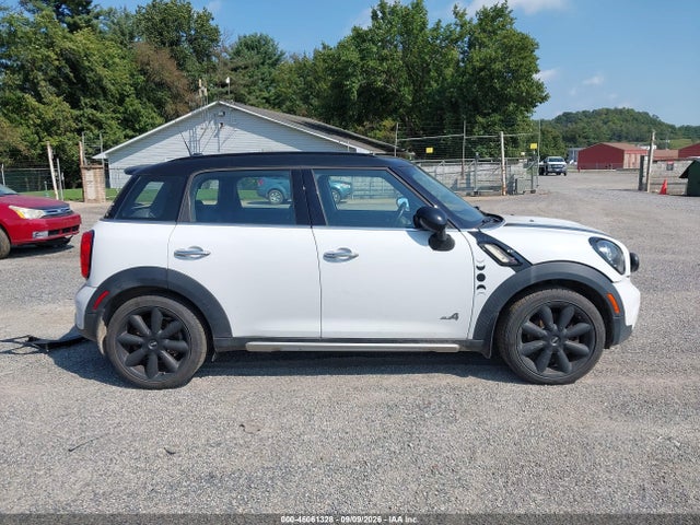 Продажа на аукционе авто 2015 Mini Countryman Cooper S, vin: WMWZC5C51FWT38030, номер лота: 46061328