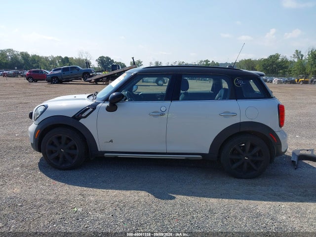 Продажа на аукционе авто 2015 Mini Countryman Cooper S, vin: WMWZC5C51FWT38030, номер лота: 46061328
