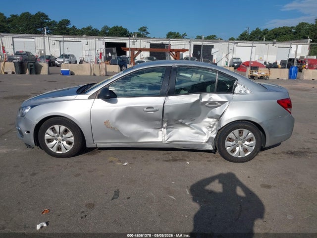 46061378 :رقم المزاد ، 1G1PC5SGXG7144825 vin ، 2016 Chevrolet Cruze Limited Ls Auto مزاد بيع