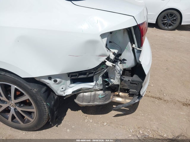 2017 Volkswagen Jetta 1.4t Se მანქანა იყიდება აუქციონზე, vin: 3VWDB7AJ9HM393563, აუქციონის ნომერი: 46061448