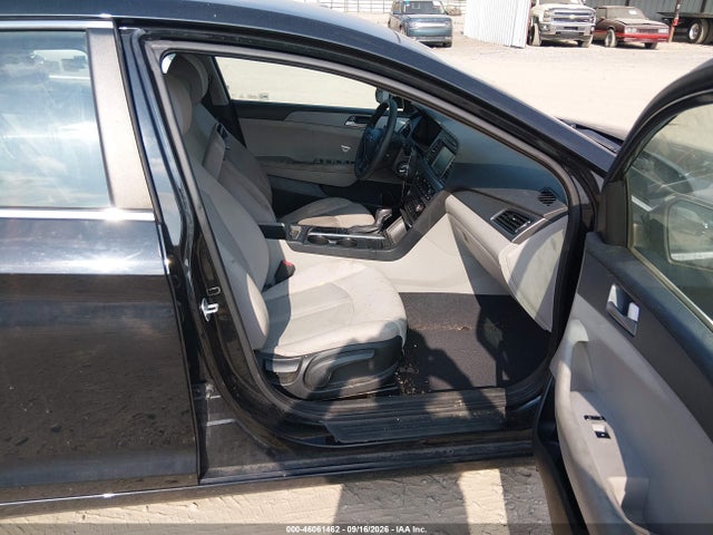 Aukcja sprzedaży 2017 Hyundai Sonata Se, vin: 5NPE24AF5HH463177, numer aukcji: 46061462