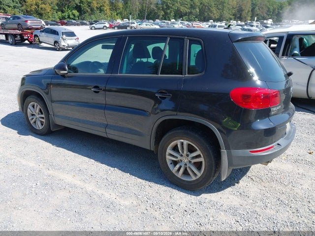 2013 Volkswagen Tiguan S მანქანა იყიდება აუქციონზე, vin: WVGBV3AX5DW618453, აუქციონის ნომერი: 46061487