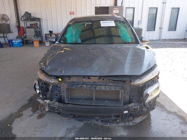 2020 Hyundai Kona Se მანქანა იყიდება აუქციონზე, vin: KM8K12AA6LU575639, აუქციონის ნომერი: 46061521