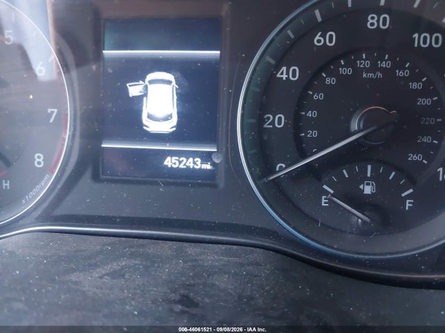 2020 Hyundai Kona Se მანქანა იყიდება აუქციონზე, vin: KM8K12AA6LU575639, აუქციონის ნომერი: 46061521
