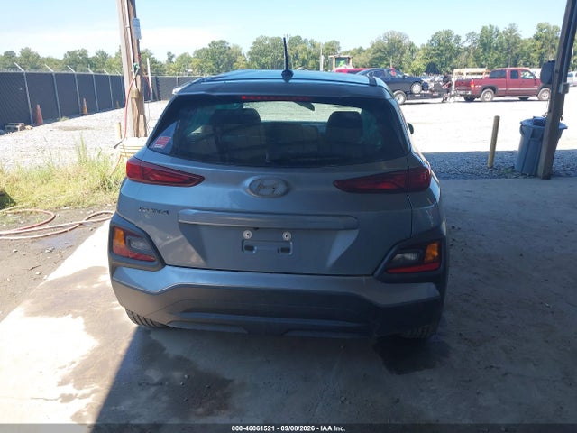 2020 Hyundai Kona Se მანქანა იყიდება აუქციონზე, vin: KM8K12AA6LU575639, აუქციონის ნომერი: 46061521