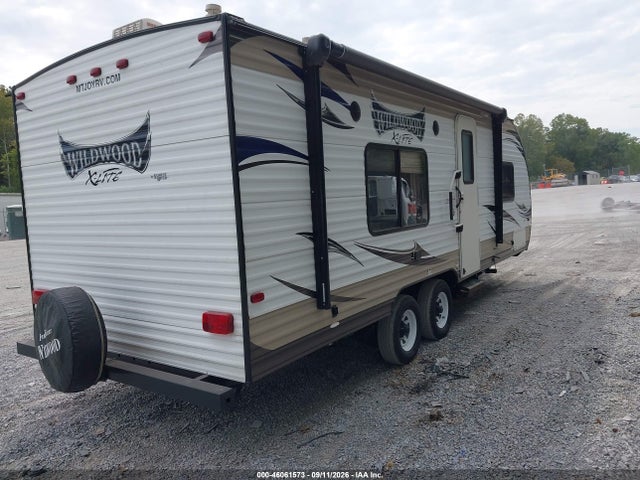 Продажа на аукционе авто 2015 Forest River Wildwood, vin: 4X4TWDZ22F7348965, номер лота: 46061573