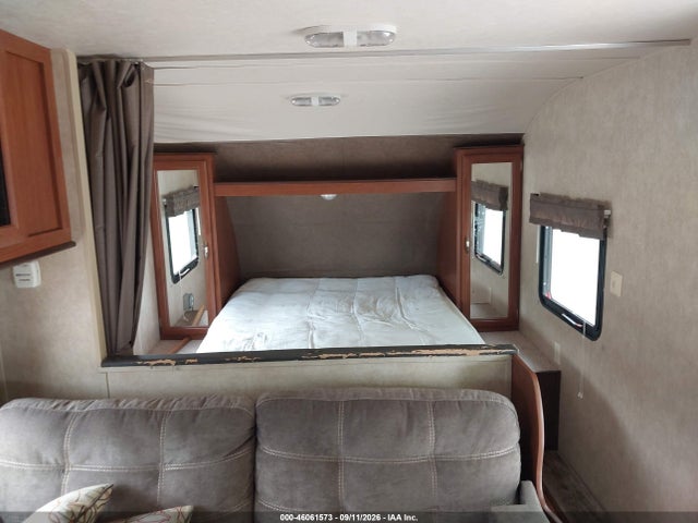 Продажа на аукционе авто 2015 Forest River Wildwood, vin: 4X4TWDZ22F7348965, номер лота: 46061573