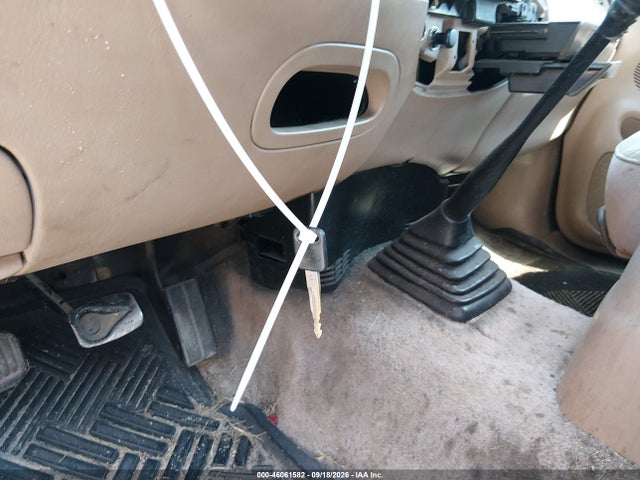 46061582 :رقم المزاد ، 1FTDX1760VNB07136 vin ، 1997 Ford F-150 Lariat/standard/xl/xlt مزاد بيع