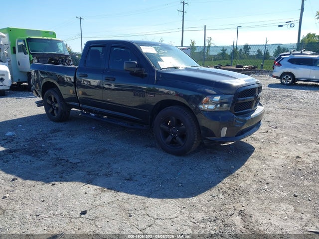 46061592 :رقم المزاد ، 1C6RR7FT3JS309434 vin ، 2018 Ram 1500 Express  4x4 6'4 Box مزاد بيع