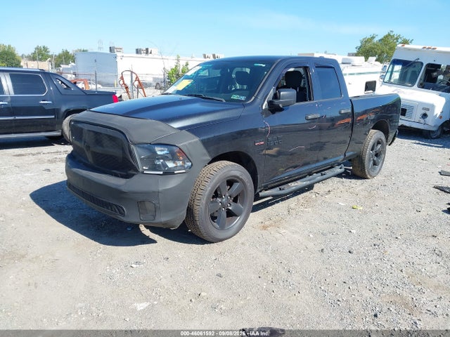 46061592 :رقم المزاد ، 1C6RR7FT3JS309434 vin ، 2018 Ram 1500 Express  4x4 6'4 Box مزاد بيع