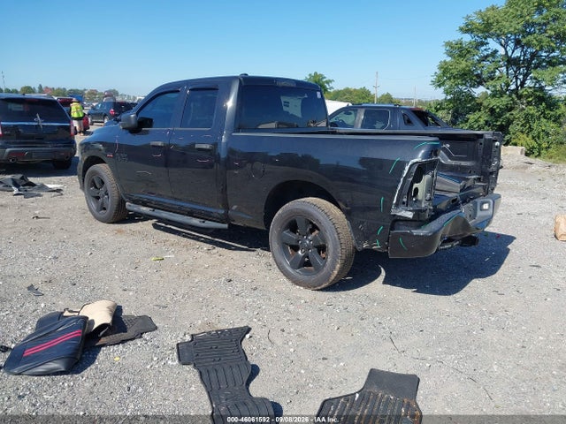 46061592 :رقم المزاد ، 1C6RR7FT3JS309434 vin ، 2018 Ram 1500 Express  4x4 6'4 Box مزاد بيع