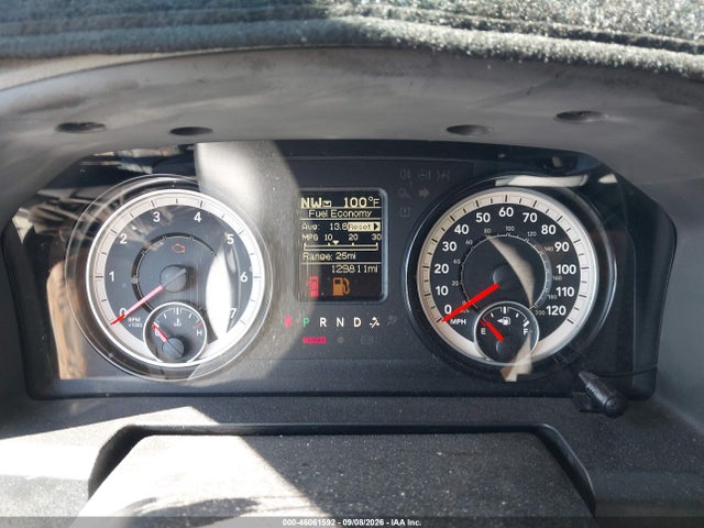 46061592 :رقم المزاد ، 1C6RR7FT3JS309434 vin ، 2018 Ram 1500 Express  4x4 6'4 Box مزاد بيع