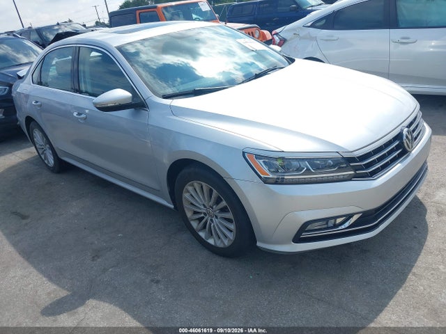 2017 Volkswagen Passat 1.8t Se მანქანა იყიდება აუქციონზე, vin: 1VWBT7A35HC046500, აუქციონის ნომერი: 46061619
